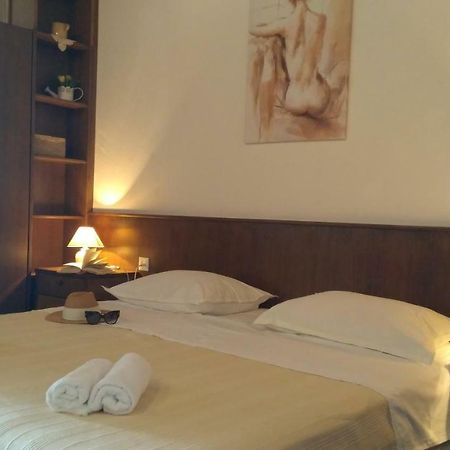 House Nede Medic Hotel Brela Exterior photo