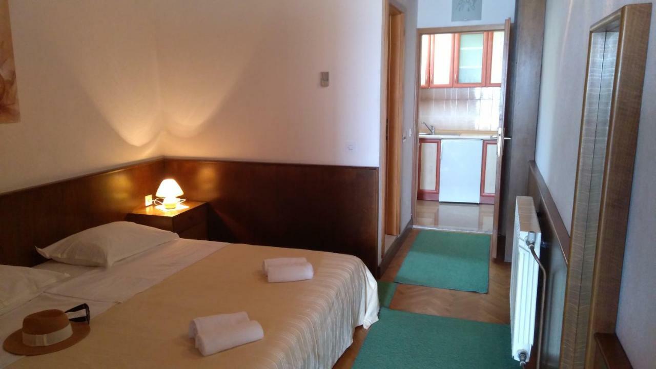 House Nede Medic Hotel Brela Exterior photo